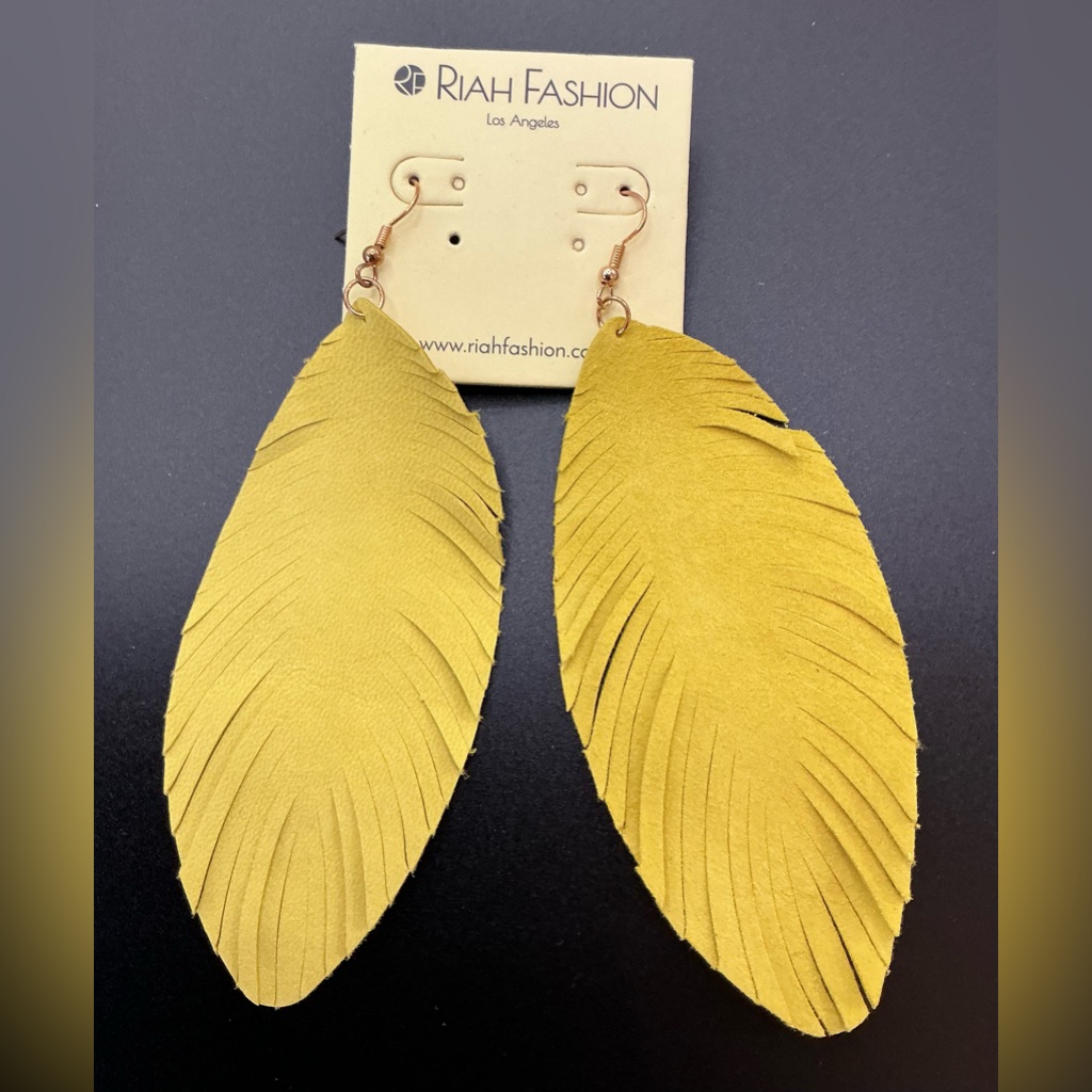 Riah Fashion Oversized Faux Leather Feather Yellow Pierced Earrings Nwt